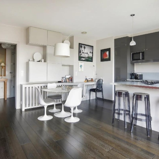  Annonces ALFORTVILLE : Appartement | PARIS (75015) | 81 m2 | 1 360 000 &euro; 