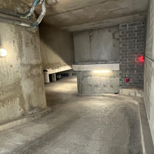  Annonces ALFORTVILLE : Garage / Parking | PARIS (75015) | 12 m2 | 120 &euro; 
