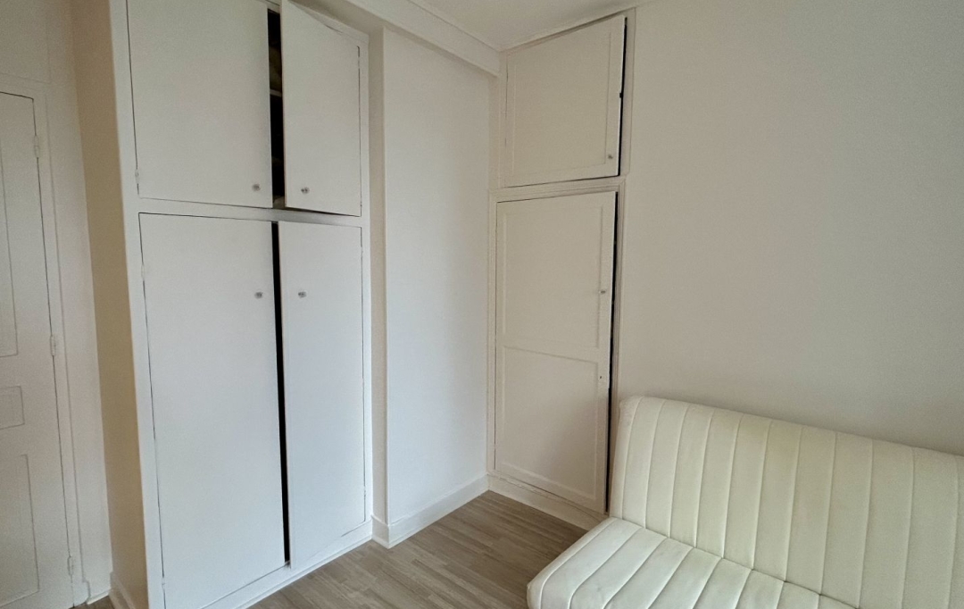 Annonces ALFORTVILLE : Apartment | PARIS (75016) | 19 m2 | 935 &euro; 