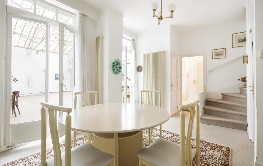 Annonces ALFORTVILLE : Maison / Villa | PARIS (75014) | 245 m2 | 2 850 000 &euro; 