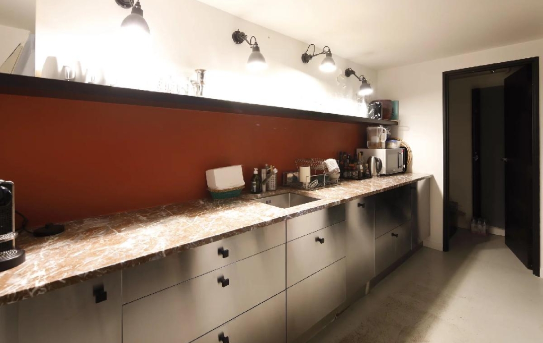 Annonces ALFORTVILLE : Local / Bureau | PARIS (75011) | 153 m2 | 1 989 620 &euro; 